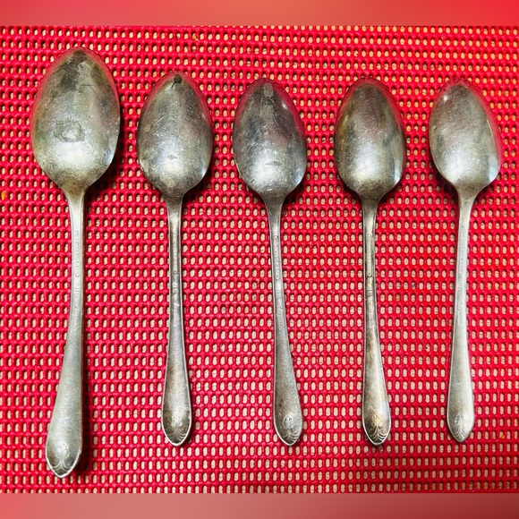 Vintage WM Rogers & son Exquisite silver plated serving spoons, set of 5. - Picture 2 of 7